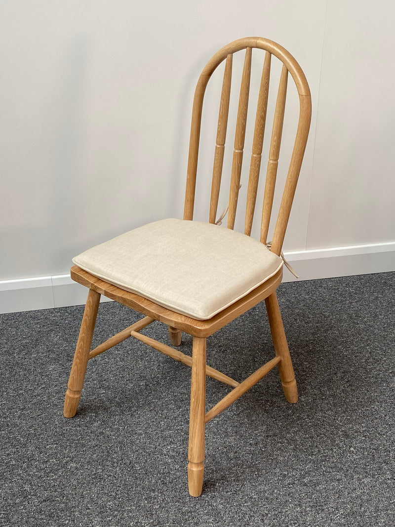 Light Oak Chair With Cream Padded Seat