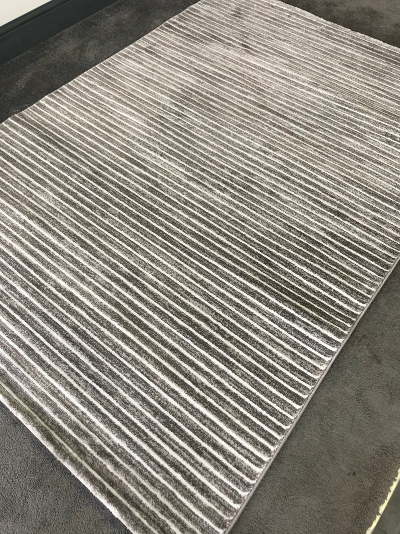 Tivago 160 x 230cm Glitter Area Rug: Grey